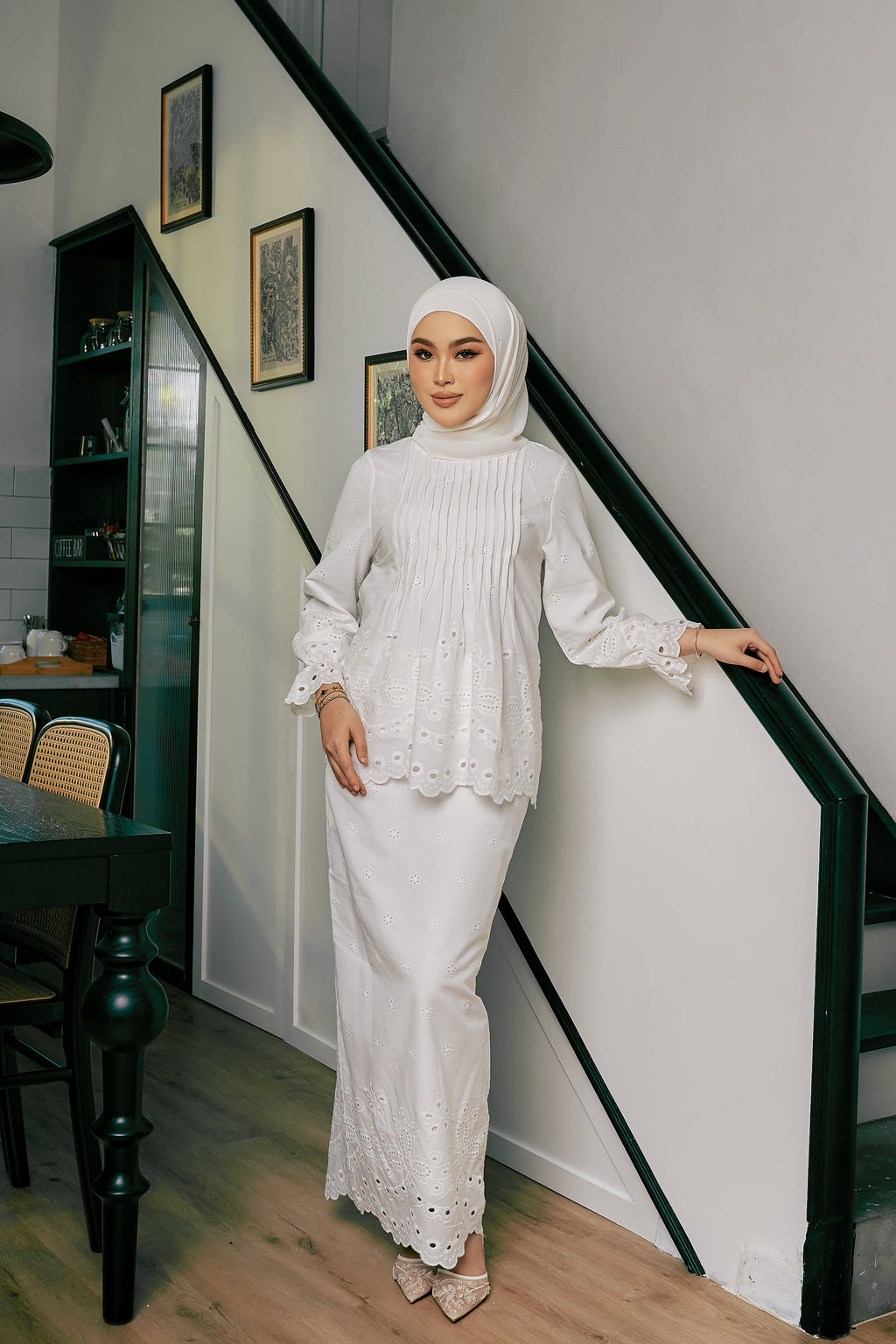 SORAYA IN WHITE